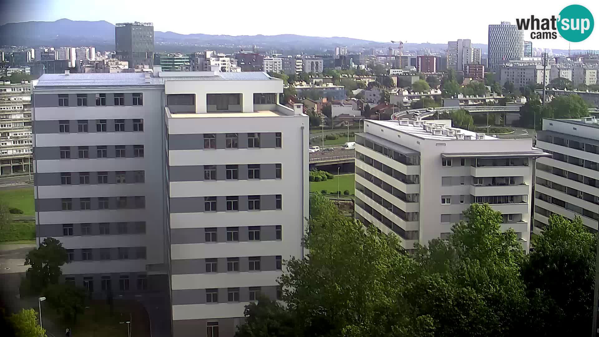 Live Interchange of Slavonska Avenue and Marin Držić Avenue in Zagreb webcam