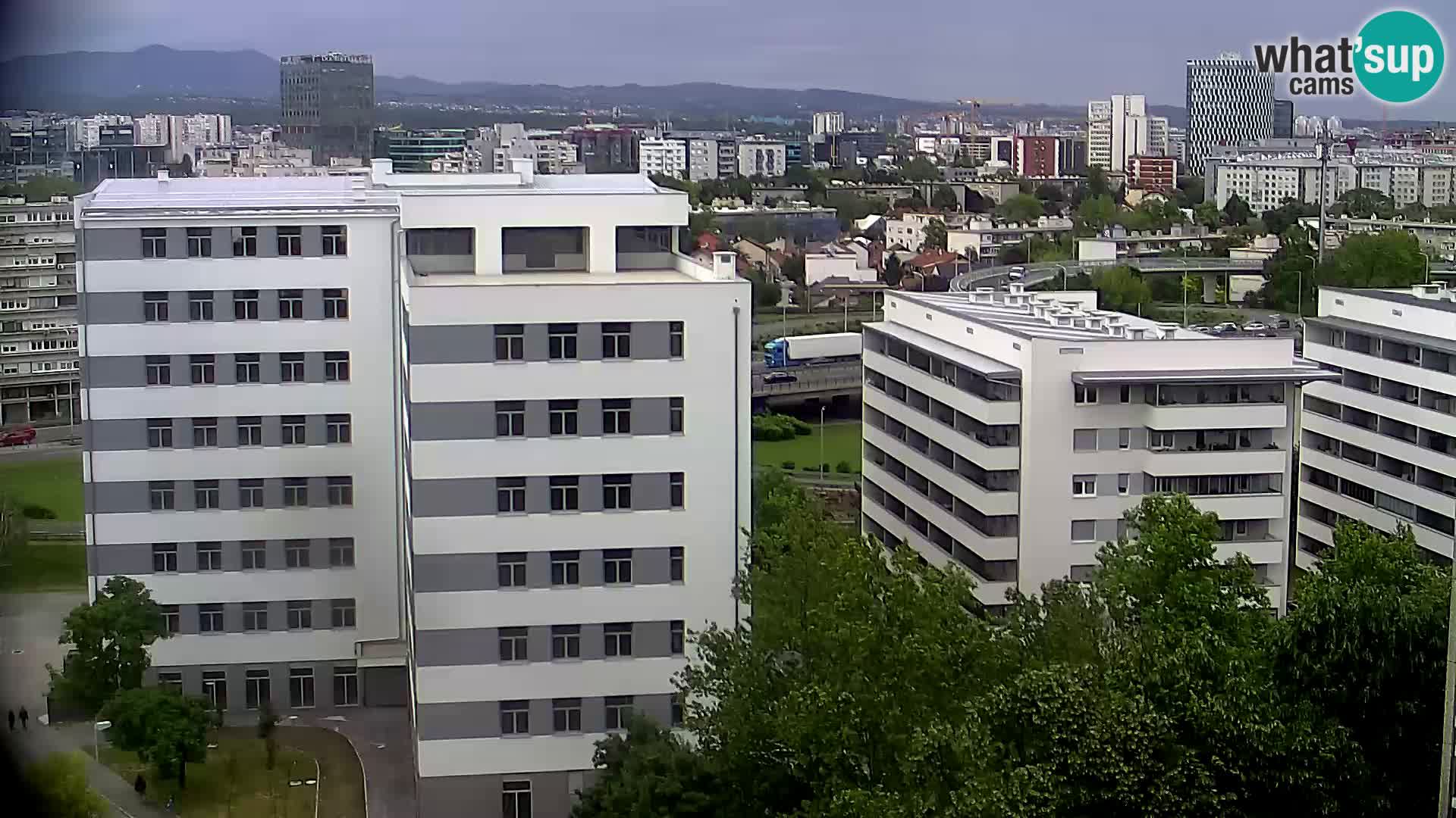 Krožišče Slavonske in Marin Držićeve ulice v Zagrebu v živo