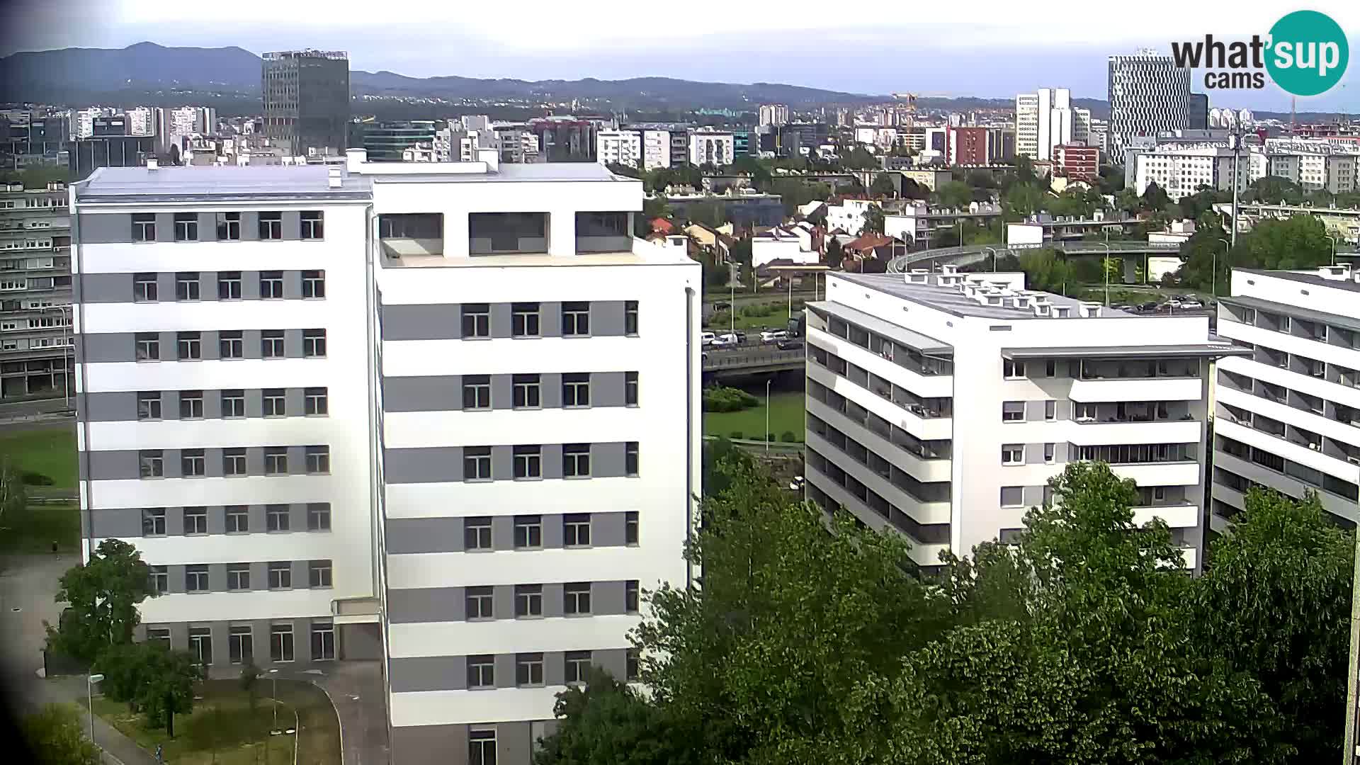 Rond-point en direct traversant les avenues Slavonska et Marin Držić à Zagreb webcam