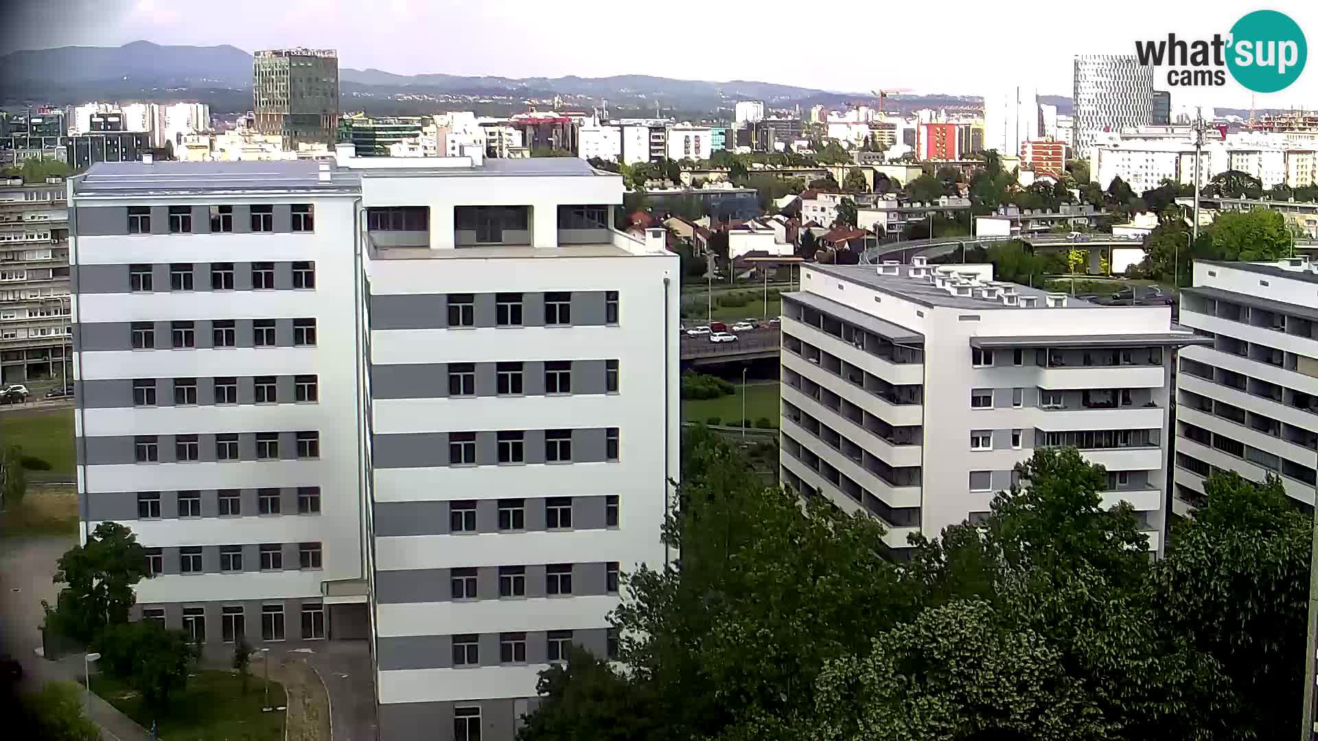 Live Interchange of Slavonska Avenue and Marin Držić Avenue in Zagreb webcam