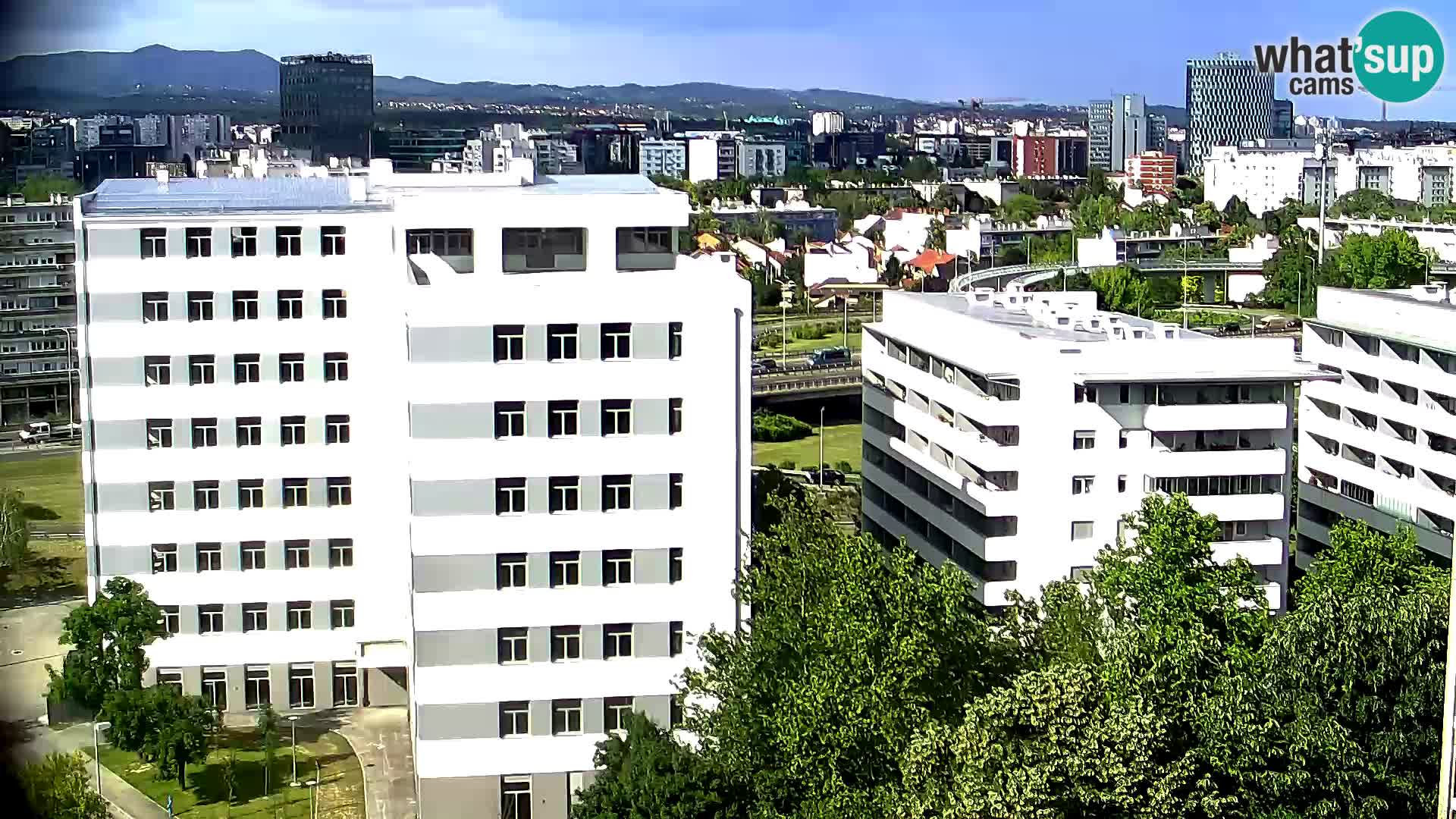 Live-Kreisverkehr Slavonska und Marin Držić Avenue zur Zagreb Webcam