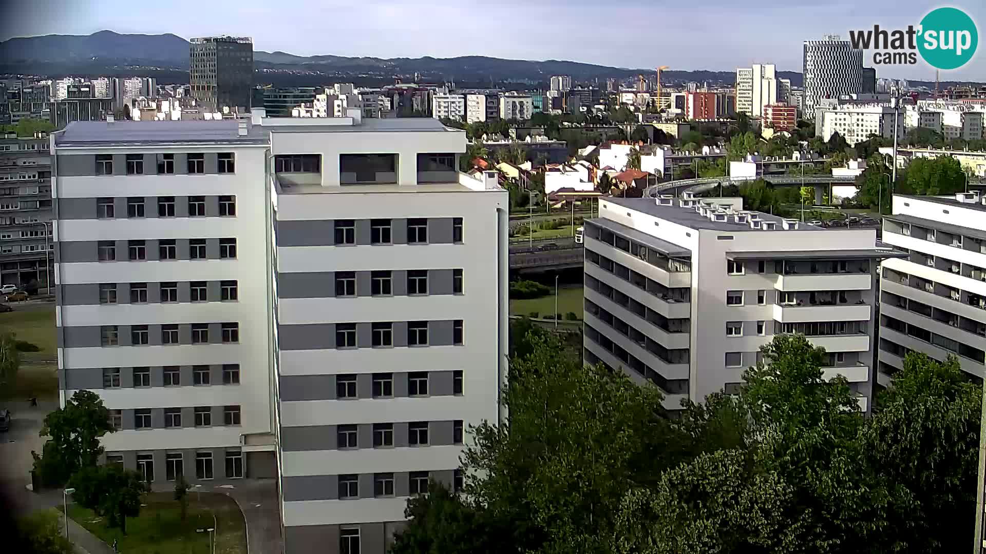 Live-Kreisverkehr Slavonska und Marin Držić Avenue zur Zagreb Webcam