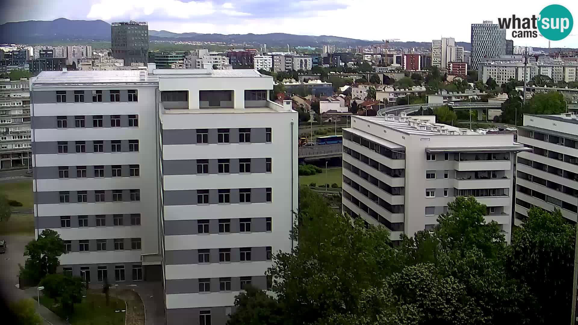 Live-Kreisverkehr Slavonska und Marin Držić Avenue zur Zagreb Webcam