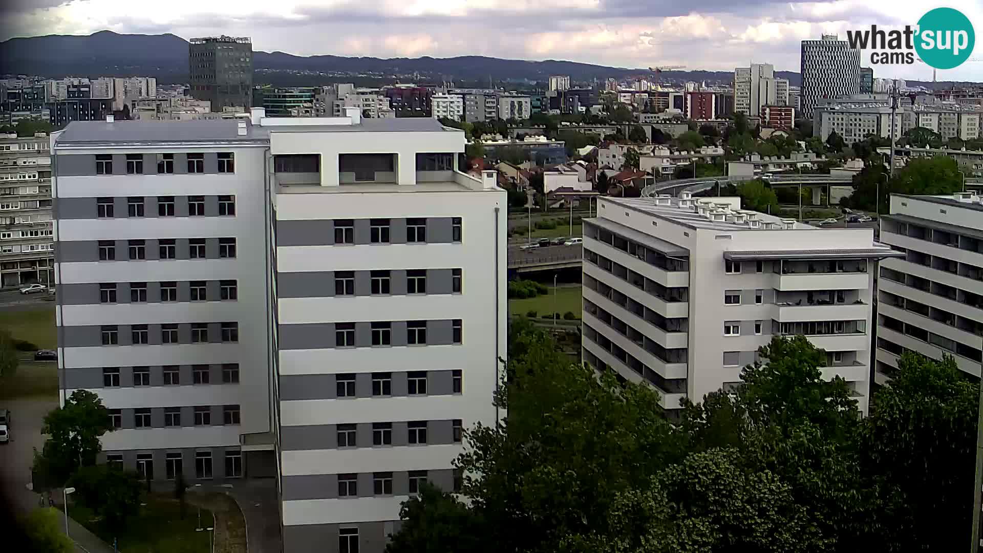 Live Interchange of Slavonska Avenue and Marin Držić Avenue in Zagreb webcam