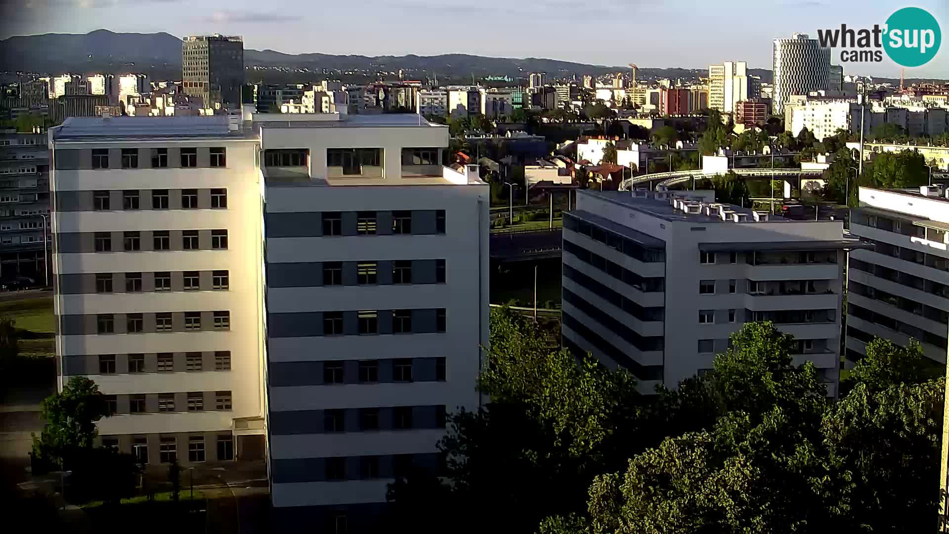 Live Interchange of Slavonska Avenue and Marin Držić Avenue in Zagreb webcam