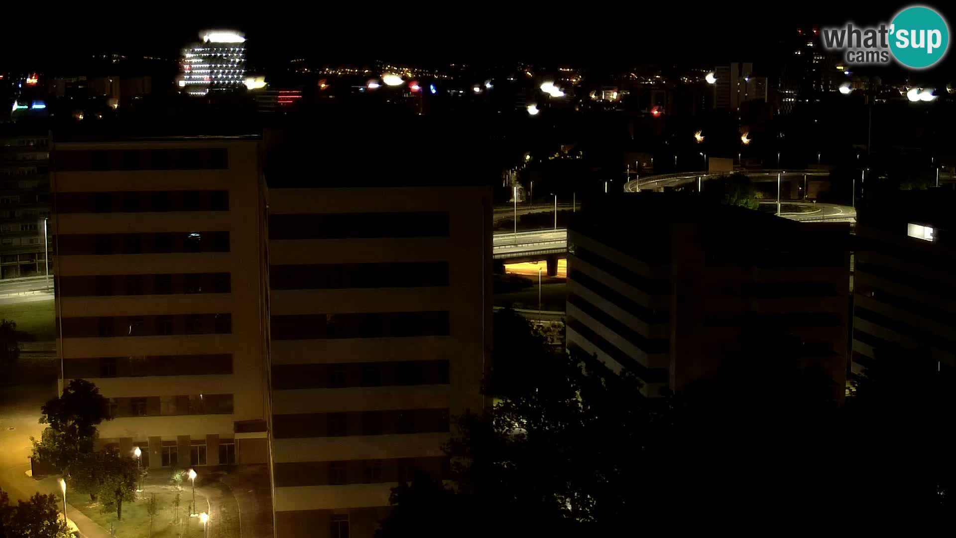 Rond-point en direct traversant les avenues Slavonska et Marin Držić à Zagreb webcam