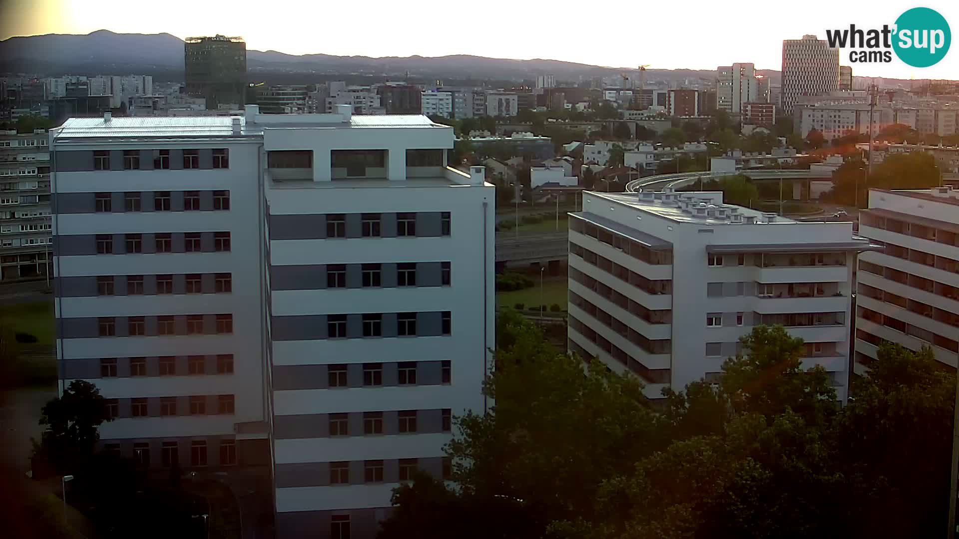 Krožišče Slavonske in Marin Držićeve ulice v Zagrebu v živo