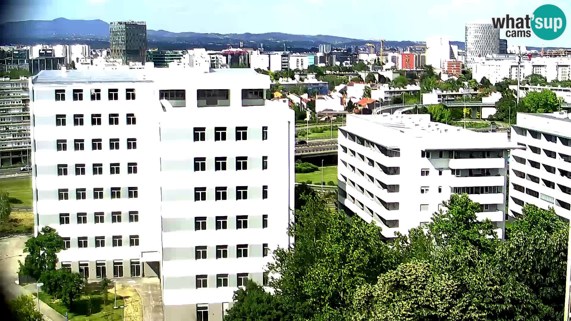 Web kamera Petlja Slavonska – Držićeva  – Zagreb Live