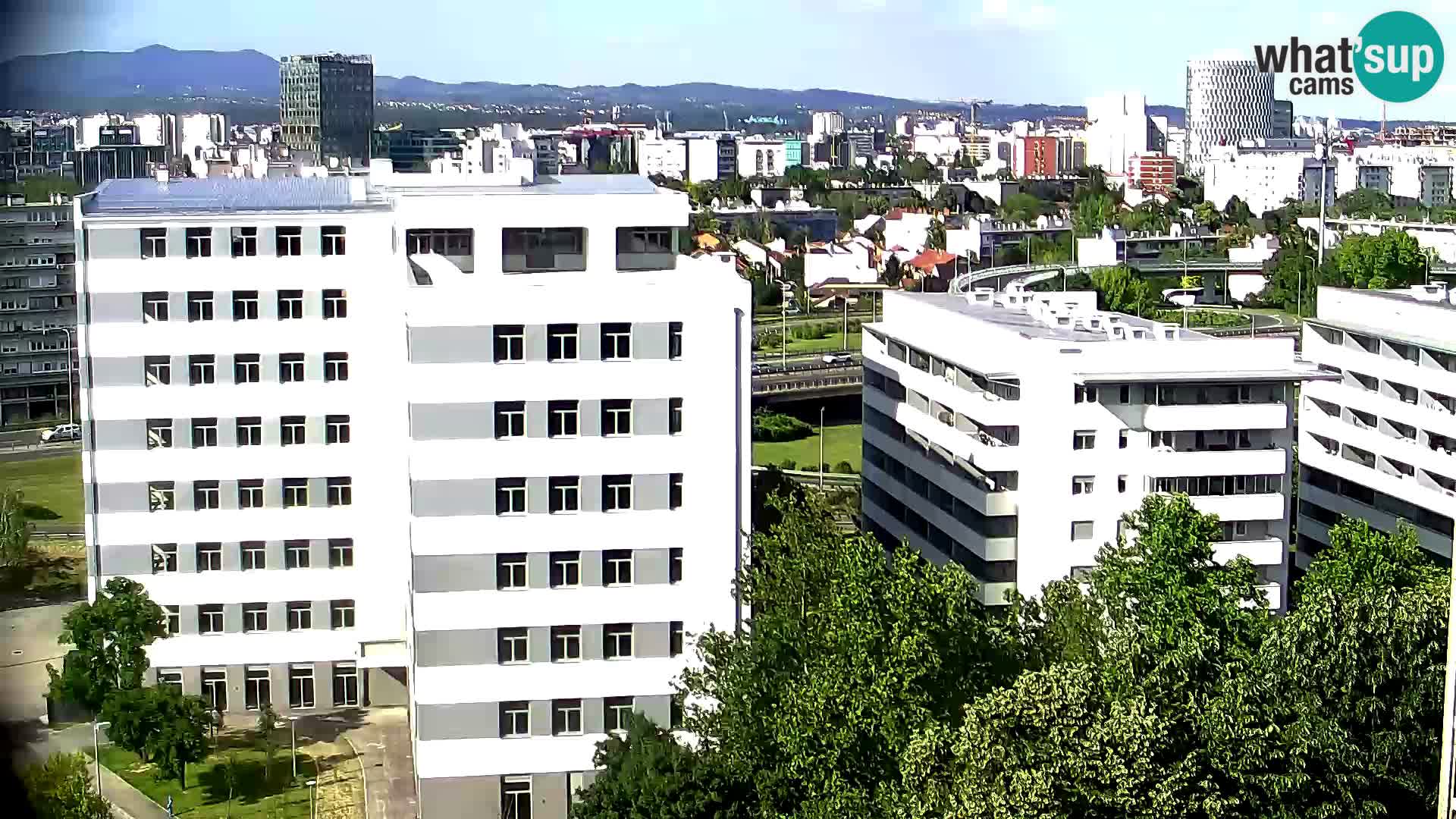 Web kamera Petlja Slavonska – Držićeva  – Zagreb Live