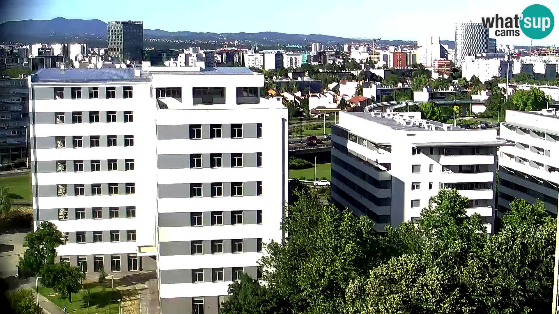 Live-Kreisverkehr Slavonska und Marin Držić Avenue zur Zagreb Webcam