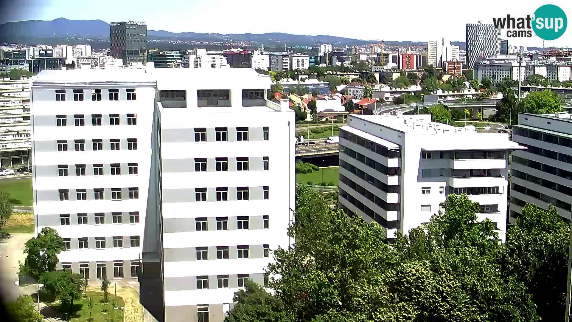 Live Interchange of Slavonska Avenue and Marin Držić Avenue in Zagreb webcam
