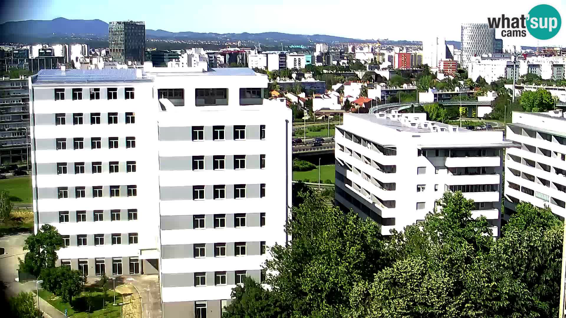Live-Kreisverkehr Slavonska und Marin Držić Avenue zur Zagreb Webcam