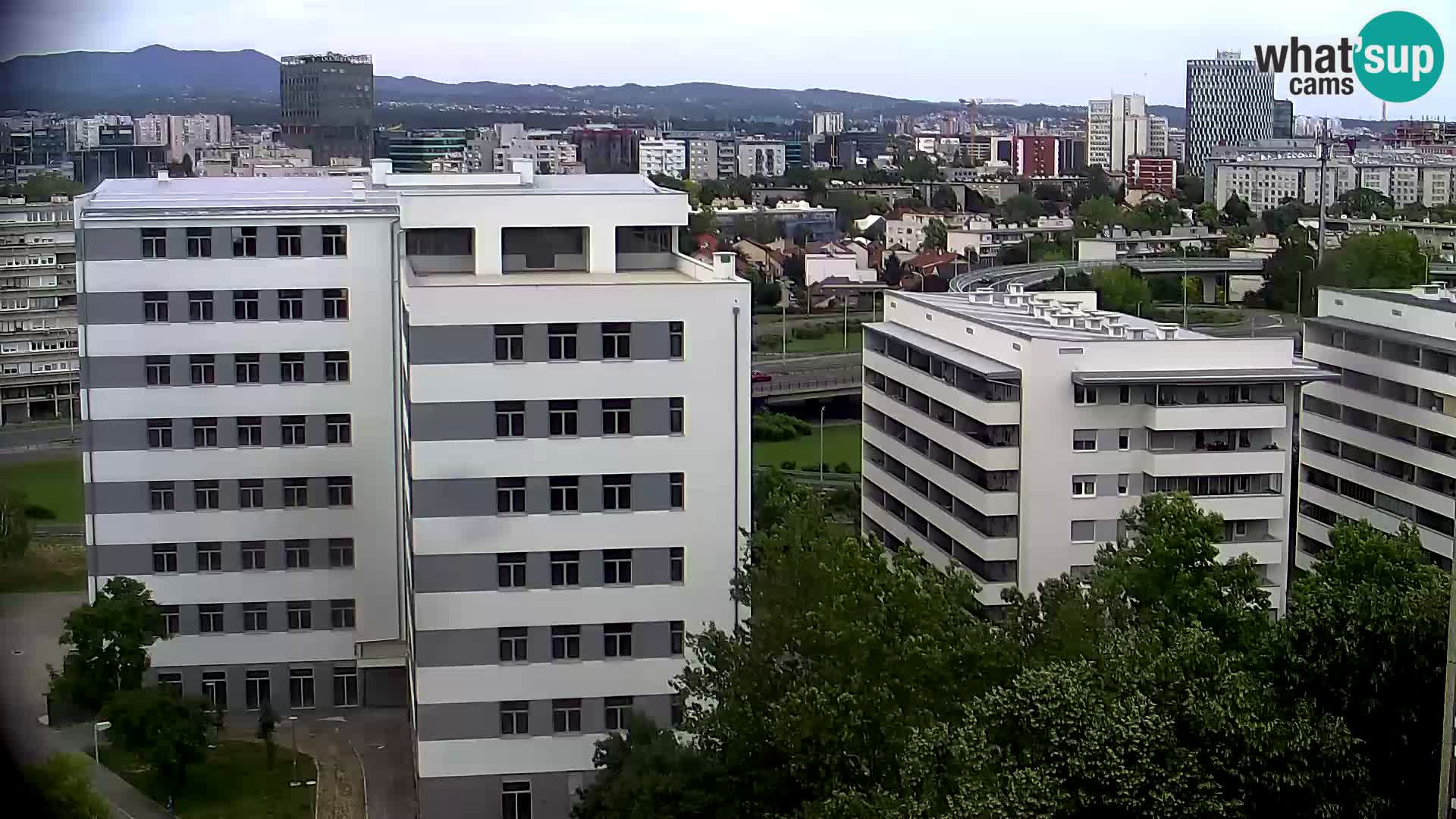 Krožišče Slavonske in Marin Držićeve ulice v Zagrebu v živo