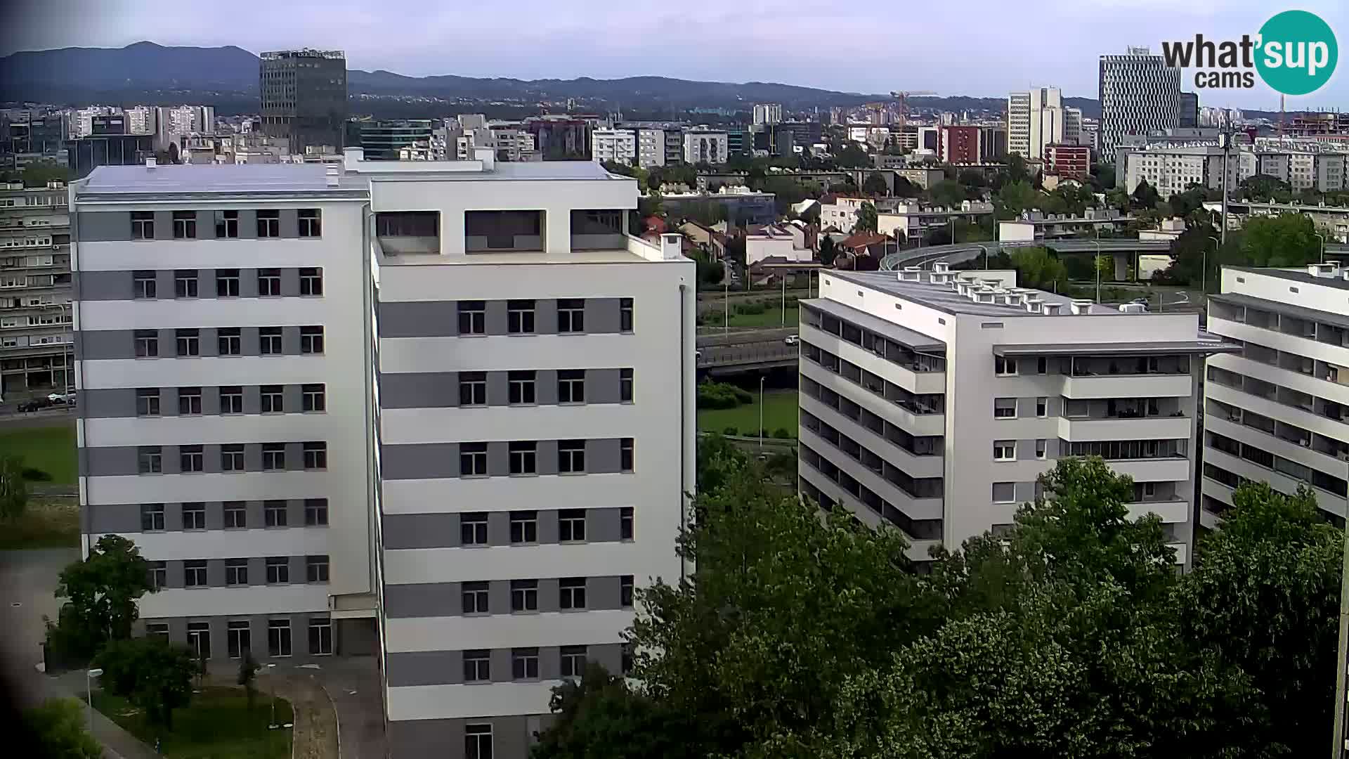 Krožišče Slavonske in Marin Držićeve ulice v Zagrebu v živo