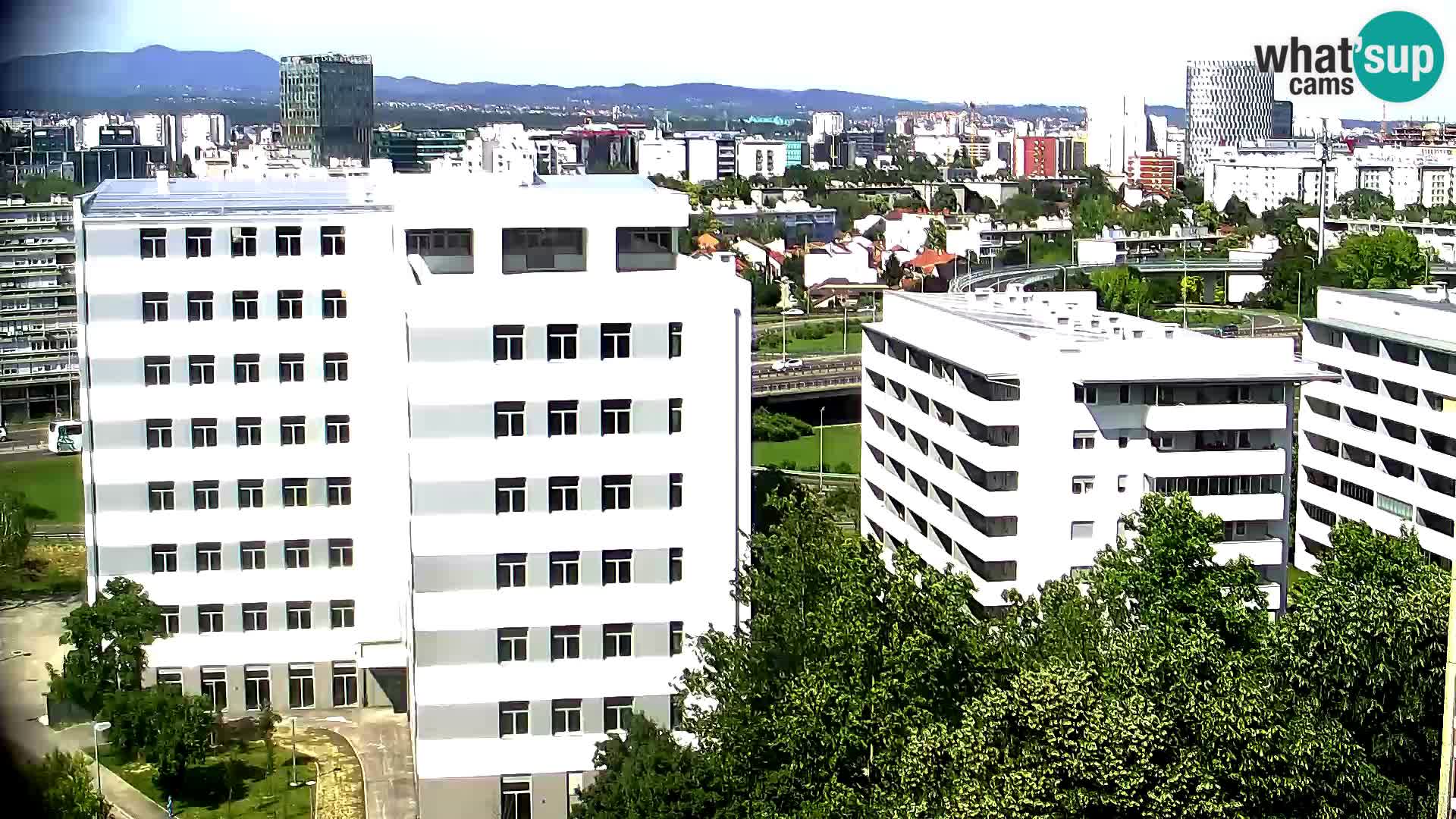 Live Interchange of Slavonska Avenue and Marin Držić Avenue in Zagreb webcam