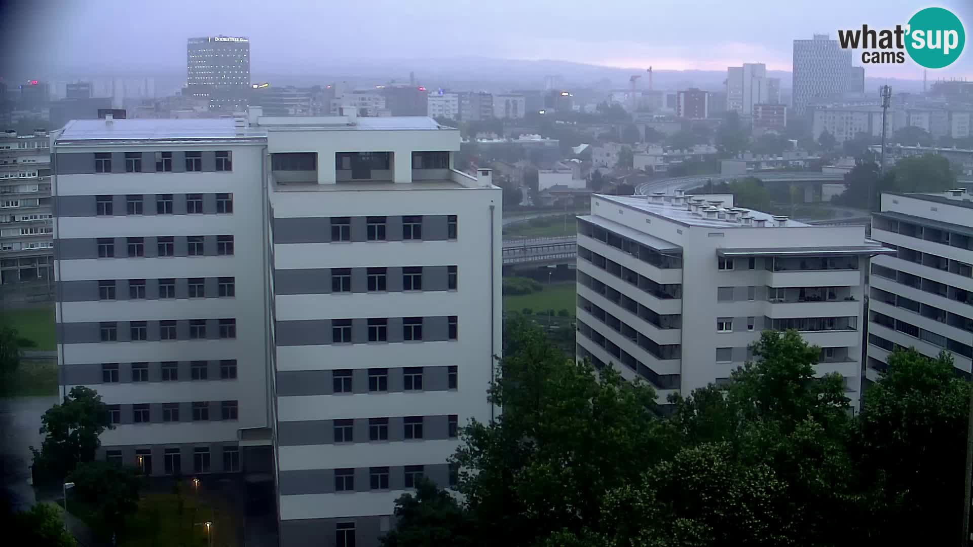 Live Interchange of Slavonska Avenue and Marin Držić Avenue in Zagreb webcam