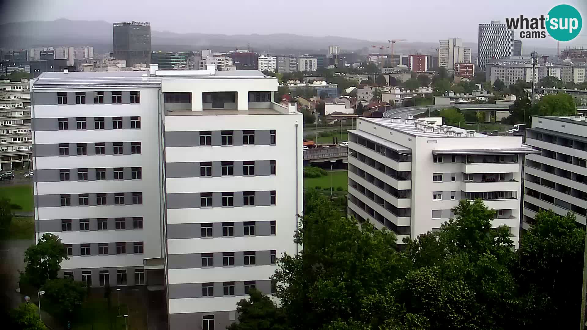 Web kamera Petlja Slavonska – Držićeva  – Zagreb Live