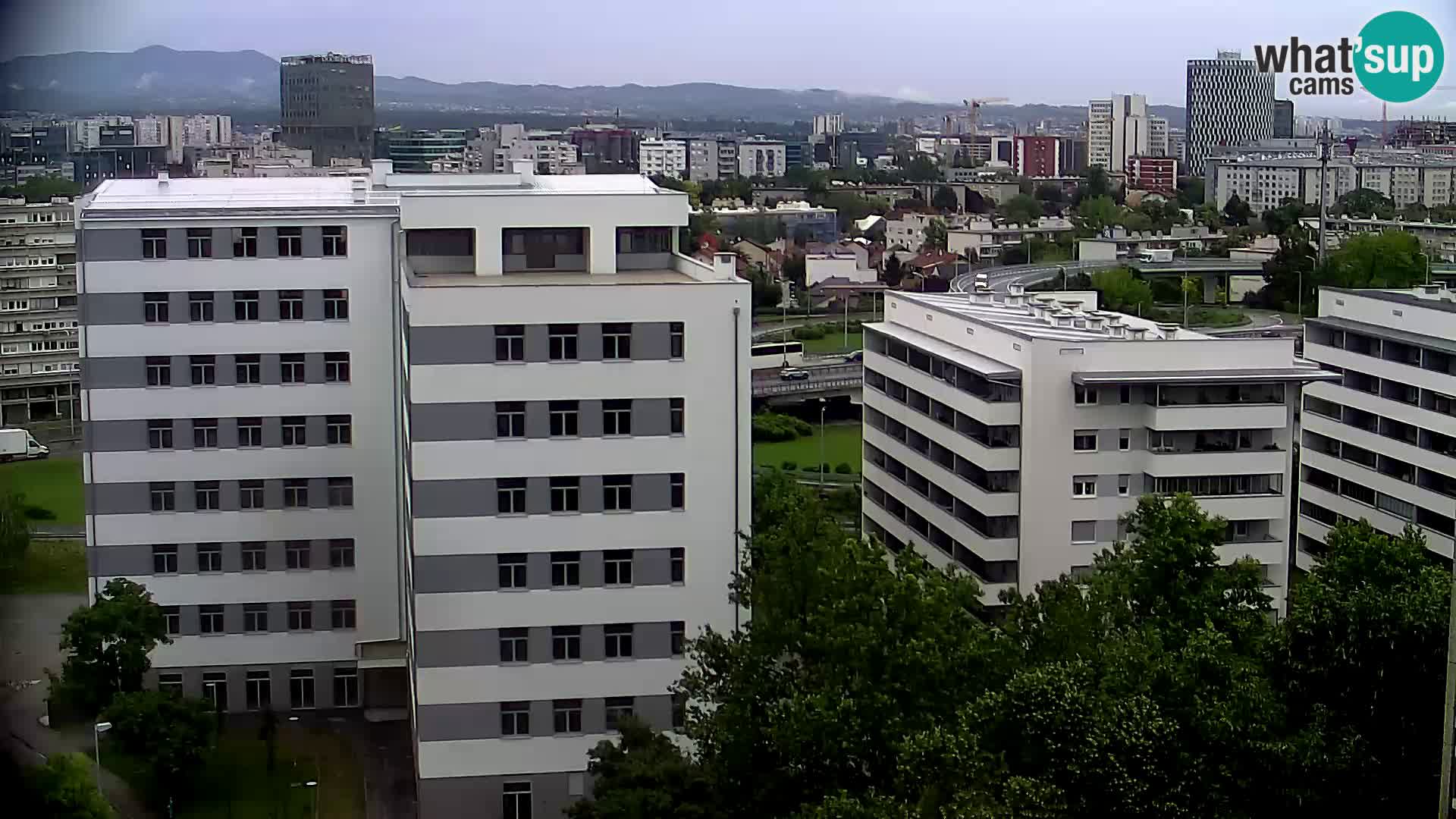 Krožišče Slavonske in Marin Držićeve ulice v Zagrebu v živo