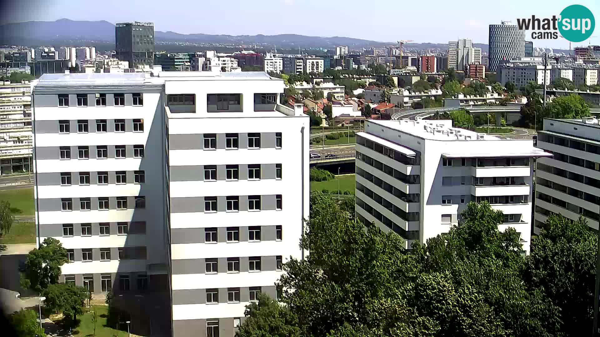 Live-Kreisverkehr Slavonska und Marin Držić Avenue zur Zagreb Webcam