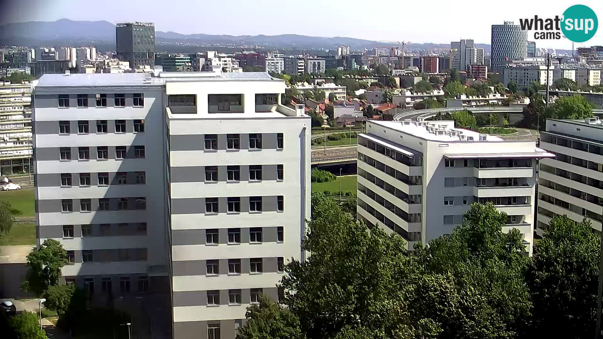 Web kamera Petlja Slavonska – Držićeva  – Zagreb Live