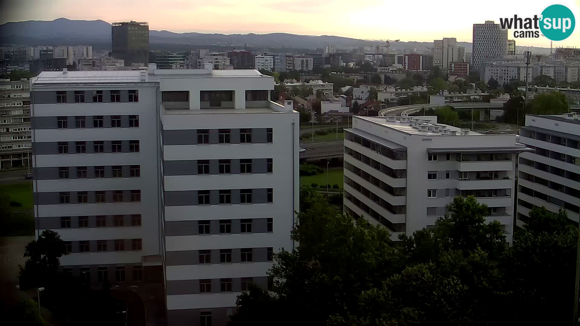 Live Interchange of Slavonska Avenue and Marin Držić Avenue in Zagreb webcam