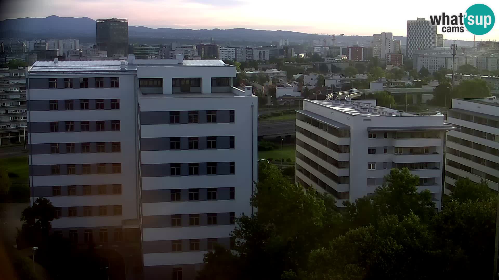 Live Interchange of Slavonska Avenue and Marin Držić Avenue in Zagreb webcam