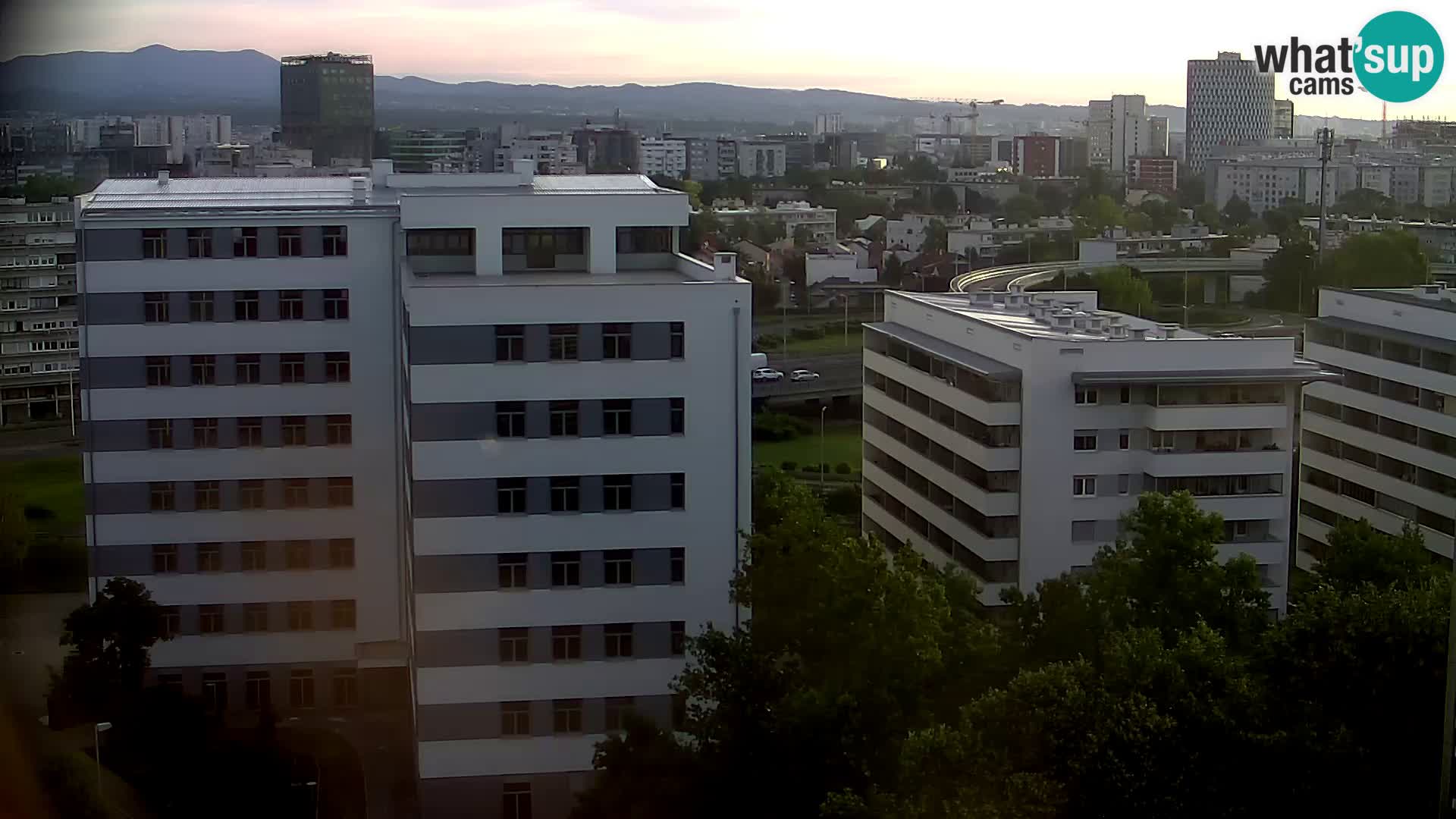 Live Interchange of Slavonska Avenue and Marin Držić Avenue in Zagreb webcam