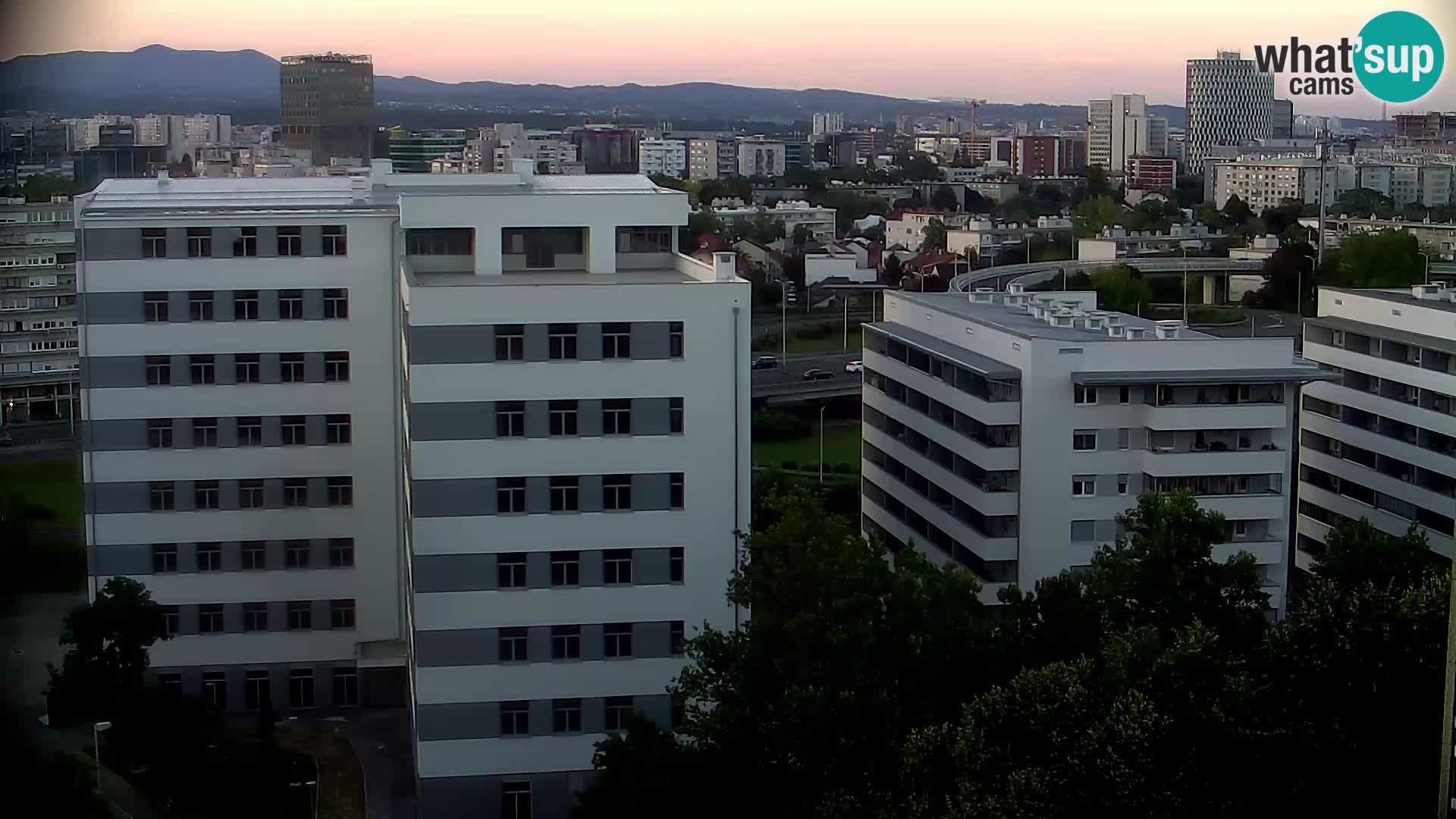 Live Interchange of Slavonska Avenue and Marin Držić Avenue in Zagreb webcam