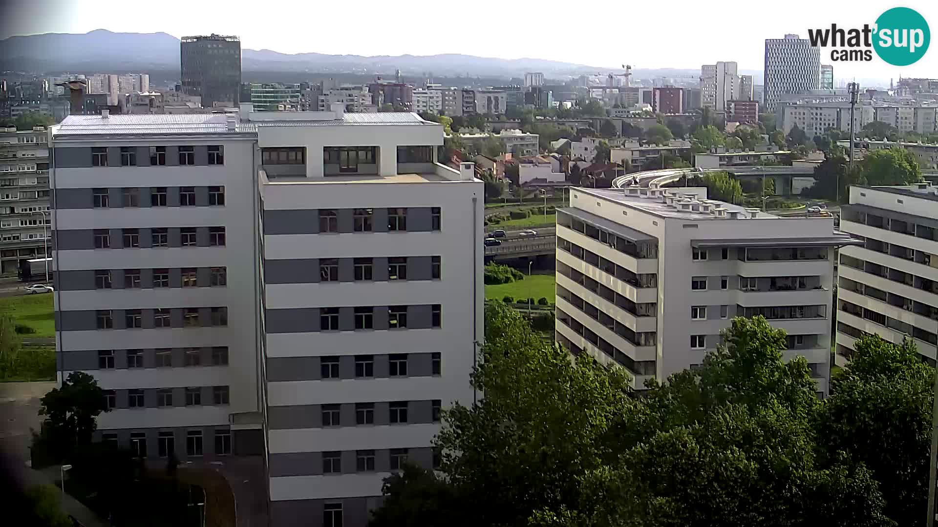 Live Interchange of Slavonska Avenue and Marin Držić Avenue in Zagreb webcam