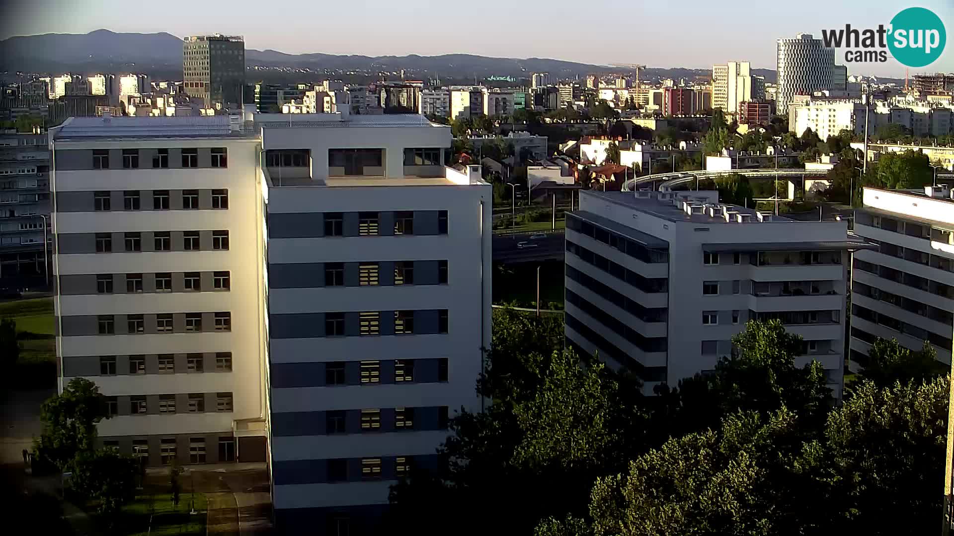 Live Interchange of Slavonska Avenue and Marin Držić Avenue in Zagreb webcam