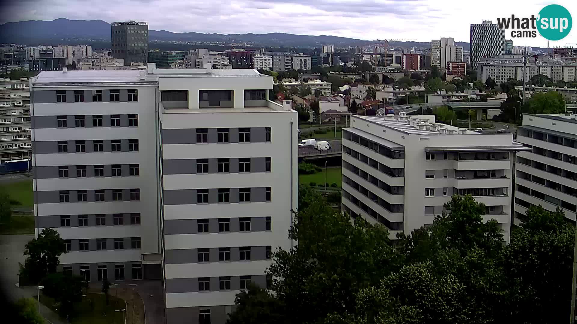Krožišče Slavonske in Marin Držićeve ulice v Zagrebu v živo