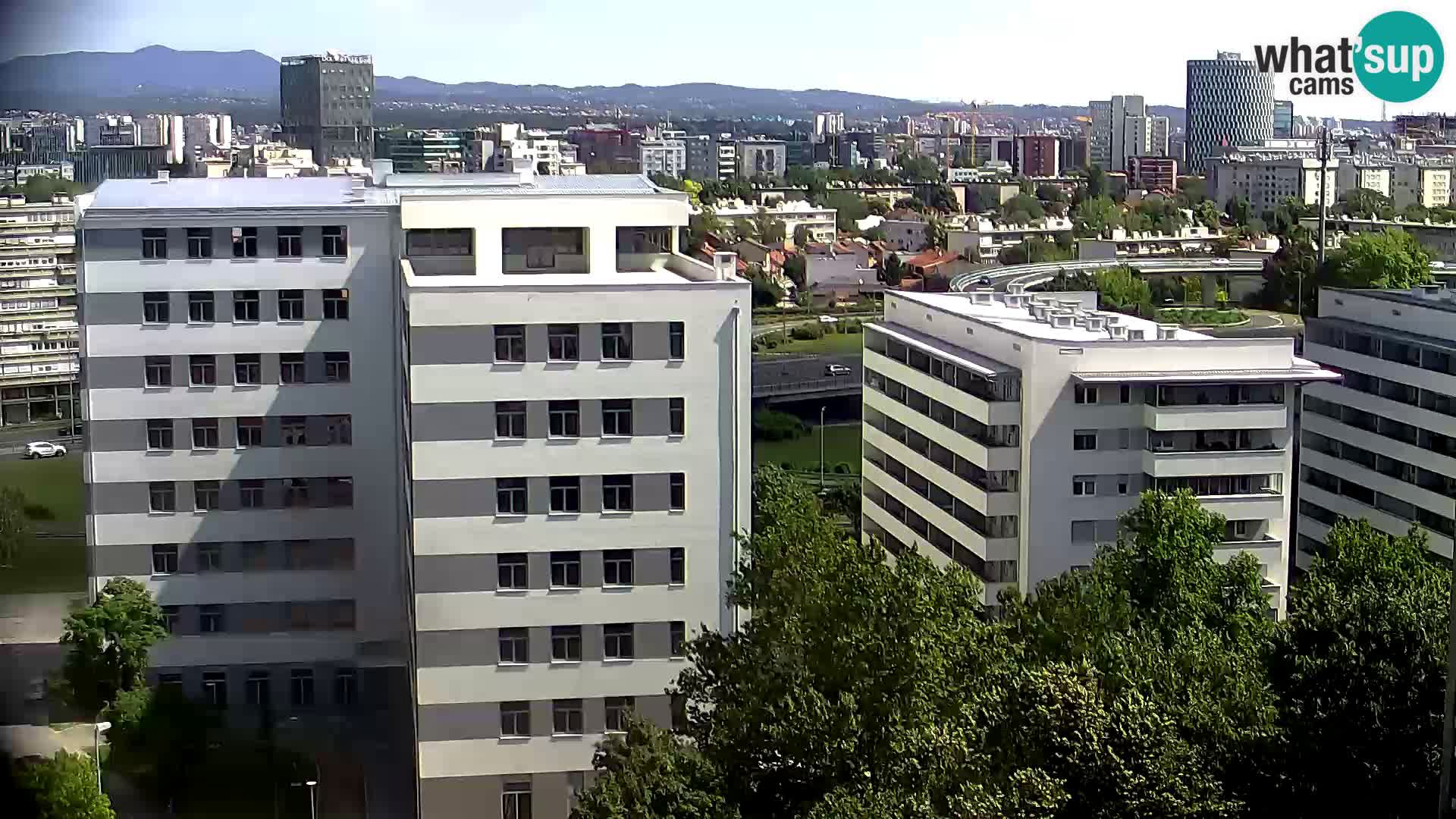 Live Interchange of Slavonska Avenue and Marin Držić Avenue in Zagreb webcam