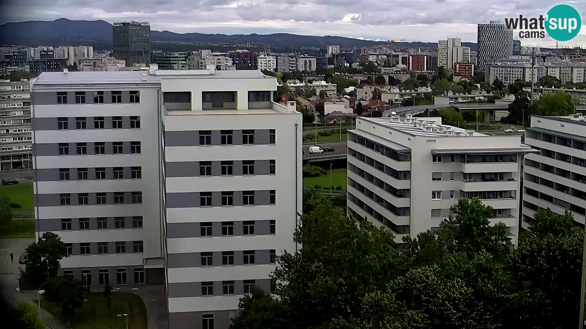 Krožišče Slavonske in Marin Držićeve ulice v Zagrebu v živo