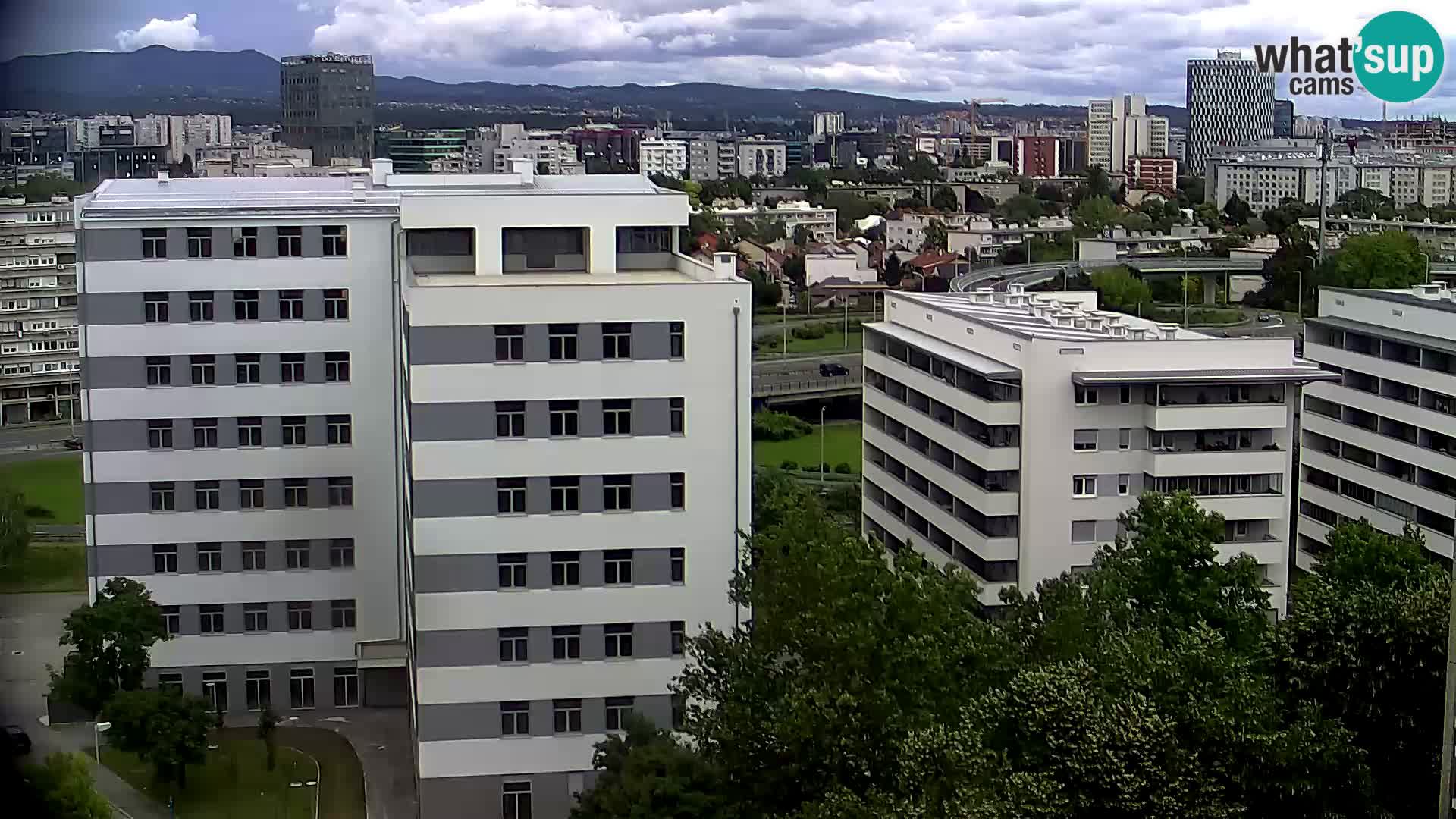 Live-Kreisverkehr Slavonska und Marin Držić Avenue zur Zagreb Webcam