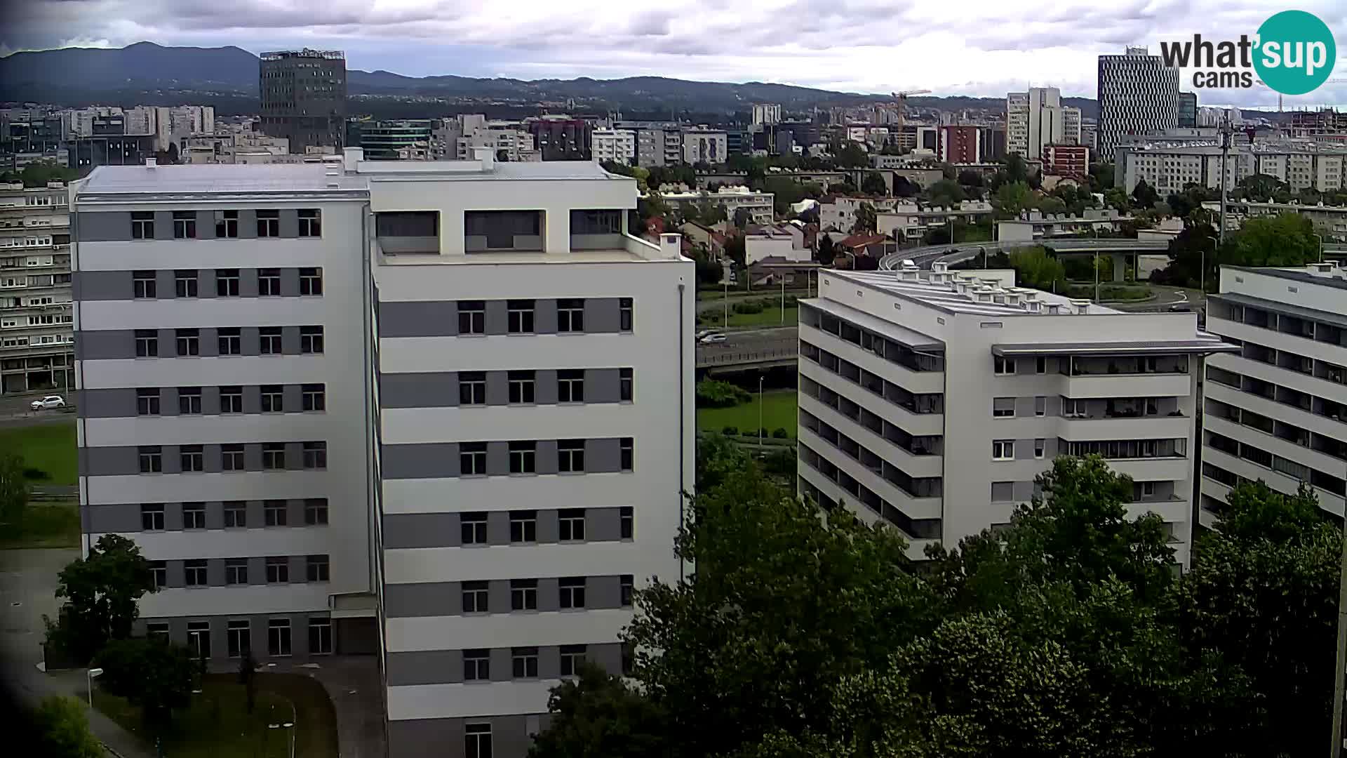 Live-Kreisverkehr Slavonska und Marin Držić Avenue zur Zagreb Webcam