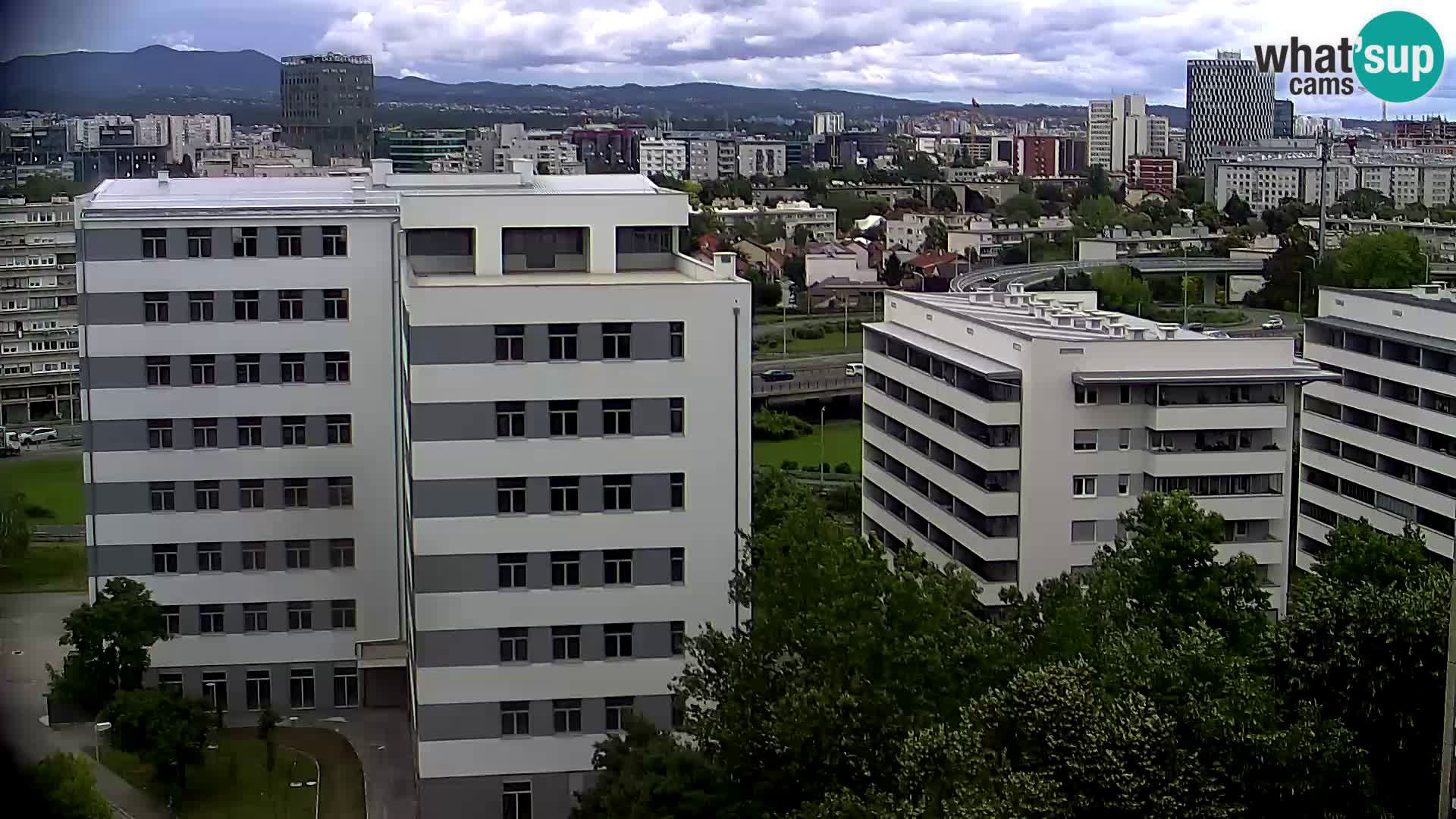 Web kamera Petlja Slavonska – Držićeva – Zagreb Live
