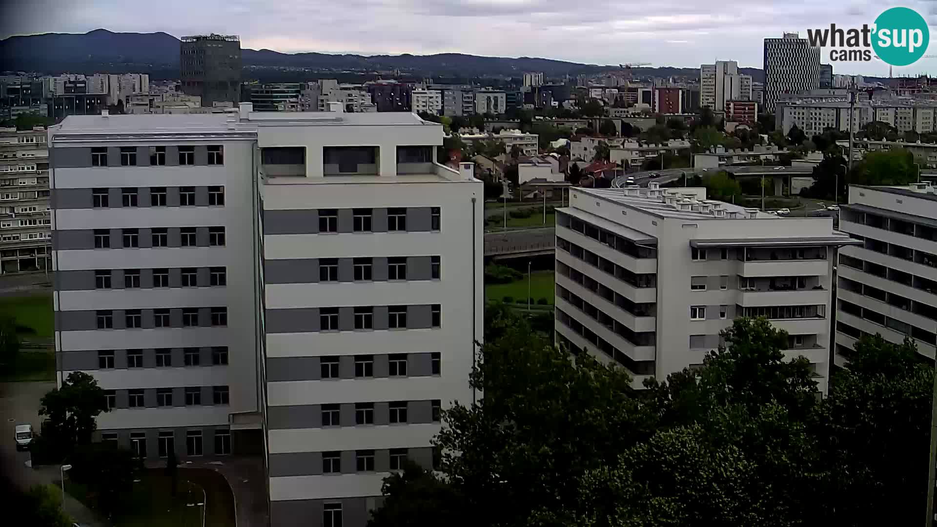Web kamera Petlja Slavonska – Držićeva – Zagreb Live