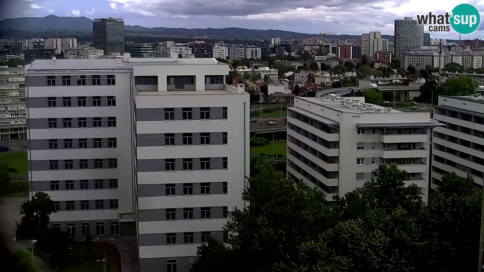Web kamera Petlja Slavonska – Držićeva – Zagreb Live