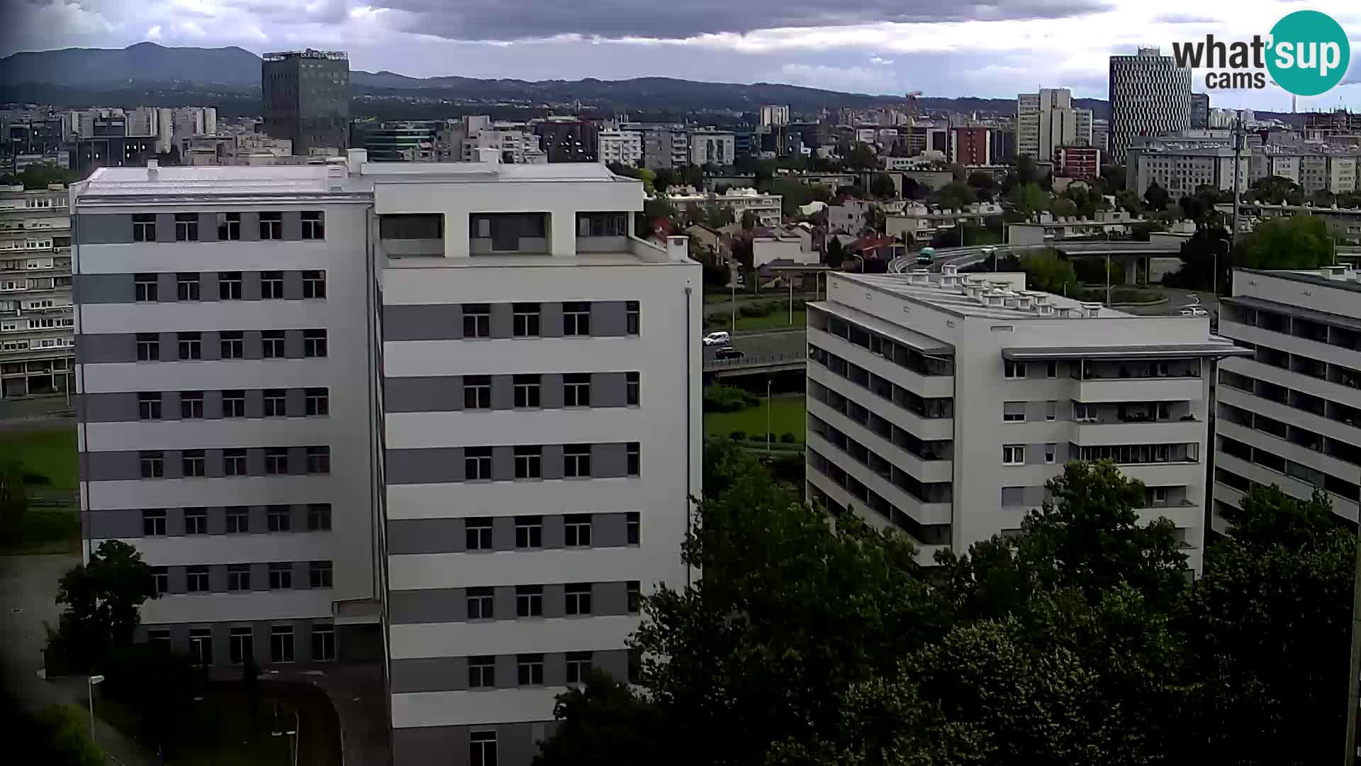 Krožišče Slavonske in Marin Držićeve ulice v Zagrebu v živo