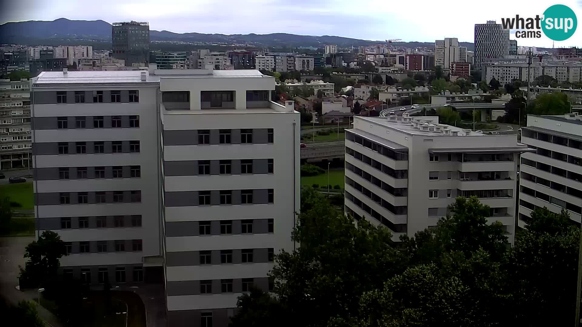Rond-point en direct traversant les avenues Slavonska et Marin Držić à Zagreb webcam