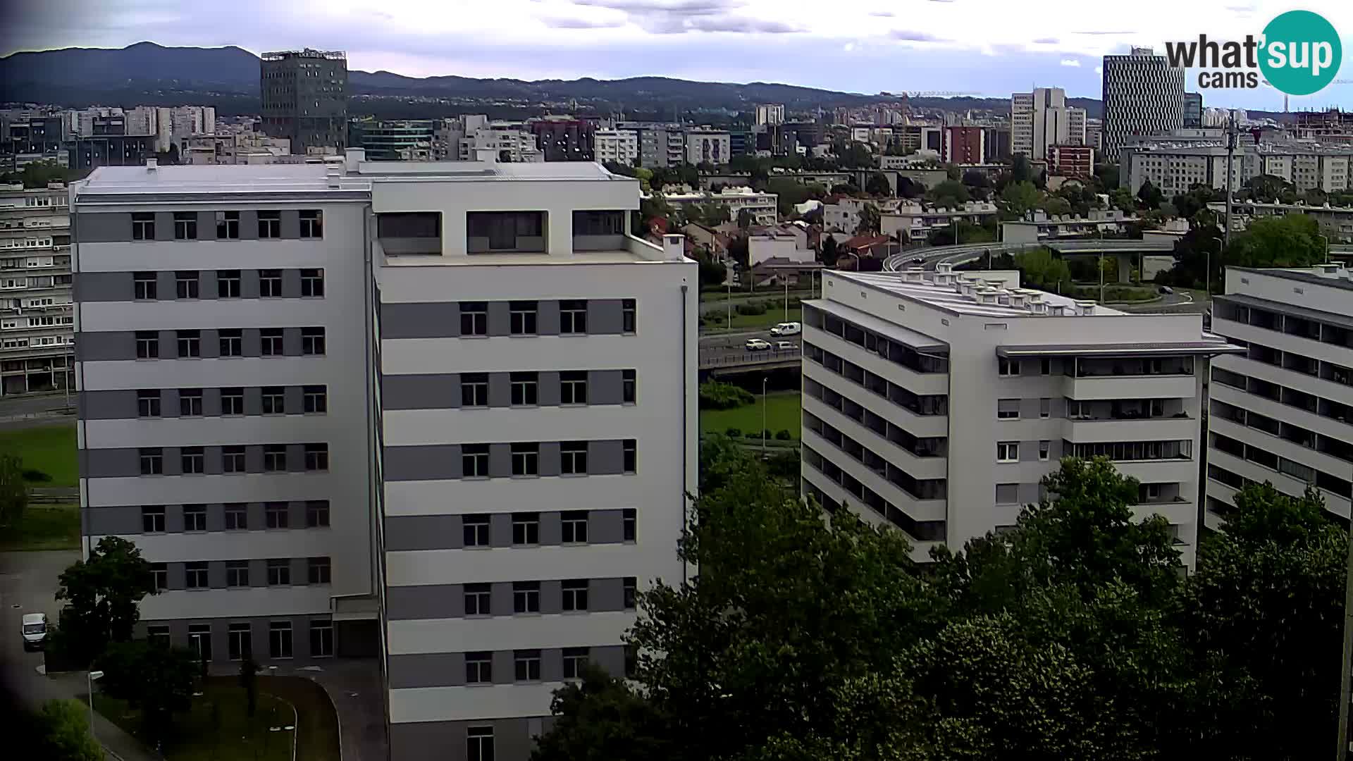 Live Interchange of Slavonska Avenue and Marin Držić Avenue in Zagreb webcam
