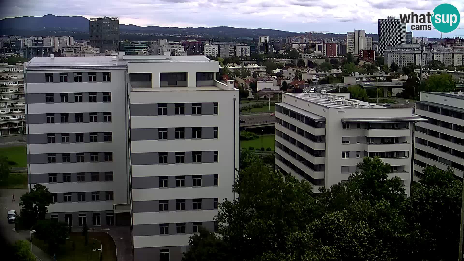 Live-Kreisverkehr Slavonska und Marin Držić Avenue zur Zagreb Webcam