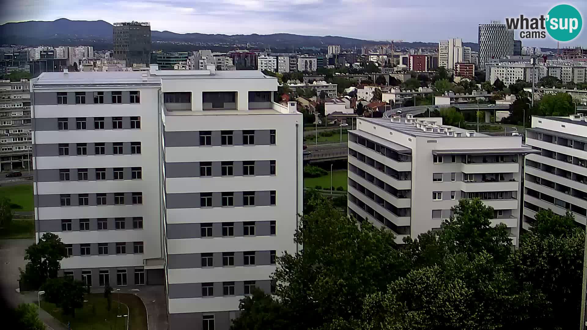 Web kamera Petlja Slavonska – Držićeva – Zagreb Live