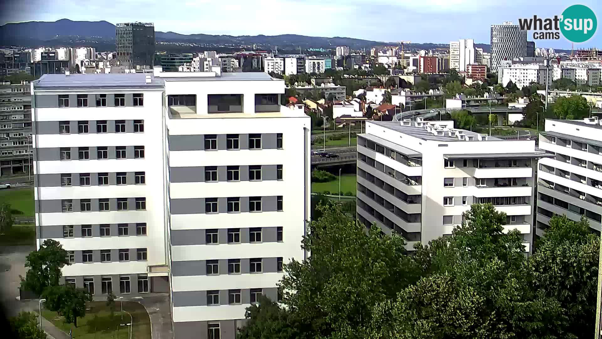 Live-Kreisverkehr Slavonska und Marin Držić Avenue zur Zagreb Webcam
