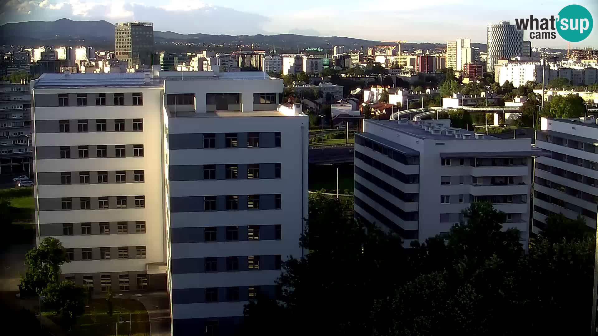 Live Interchange of Slavonska Avenue and Marin Držić Avenue in Zagreb webcam