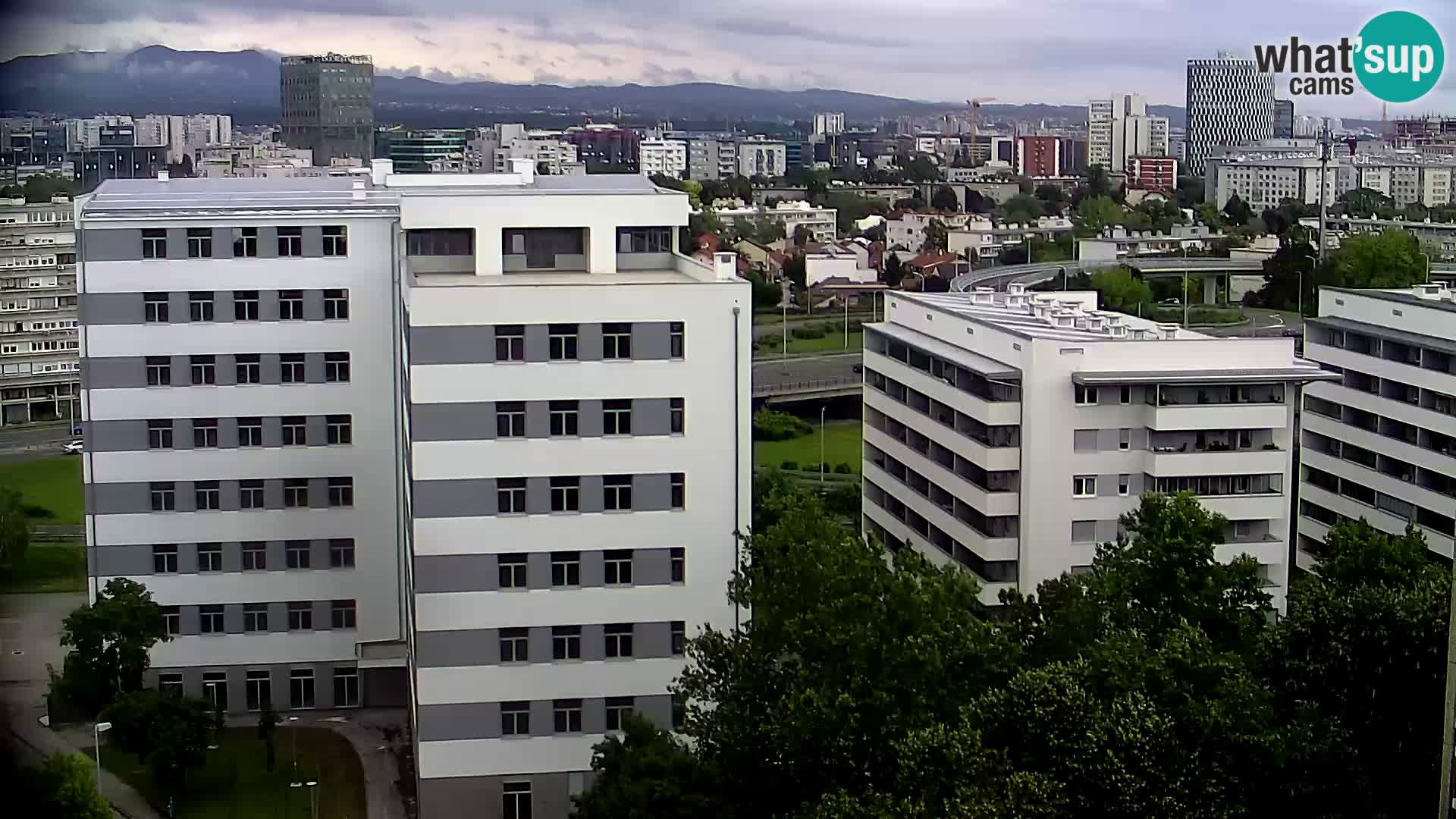 Live Interchange of Slavonska Avenue and Marin Držić Avenue in Zagreb webcam