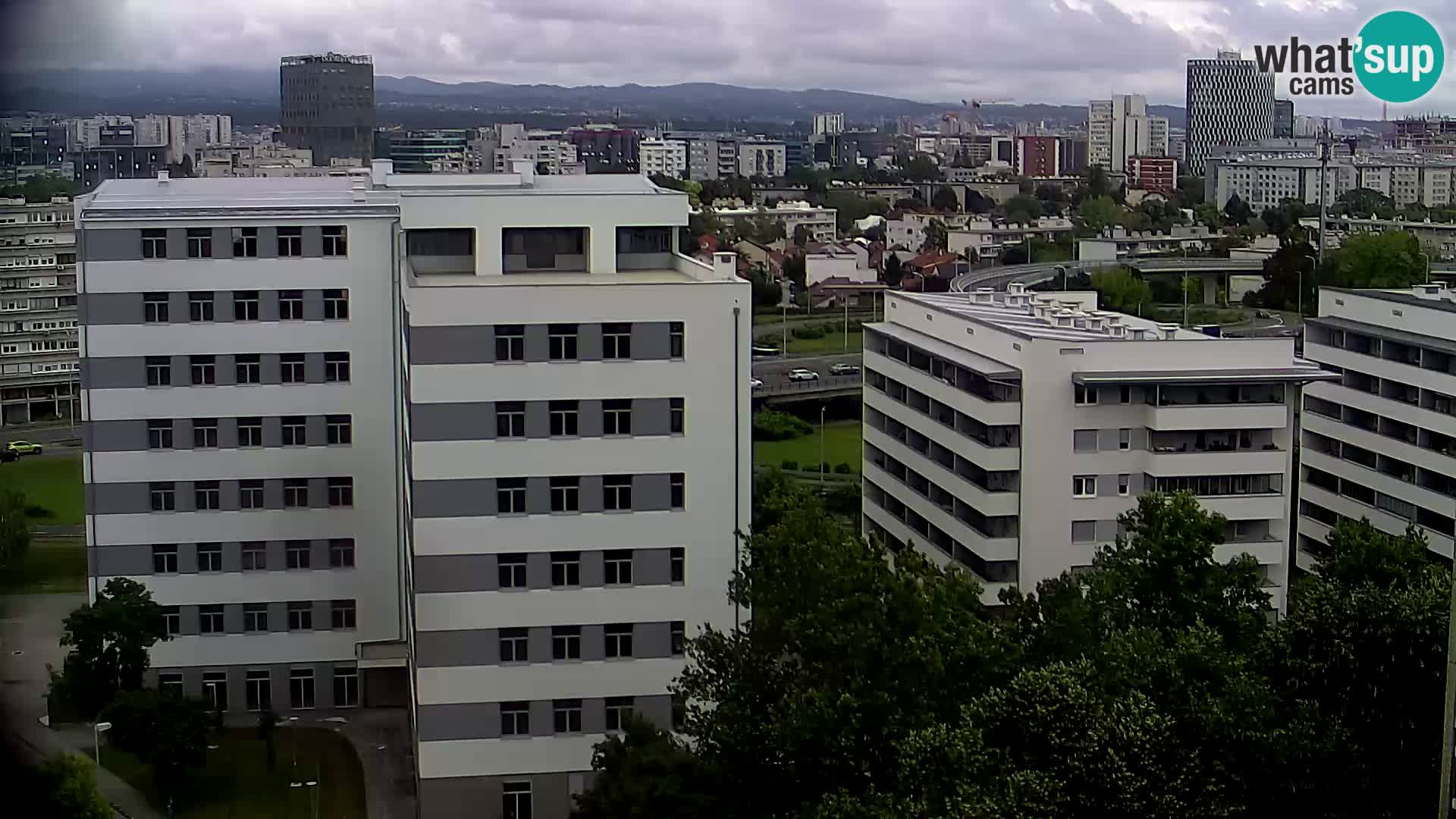 Live Interchange of Slavonska Avenue and Marin Držić Avenue in Zagreb webcam