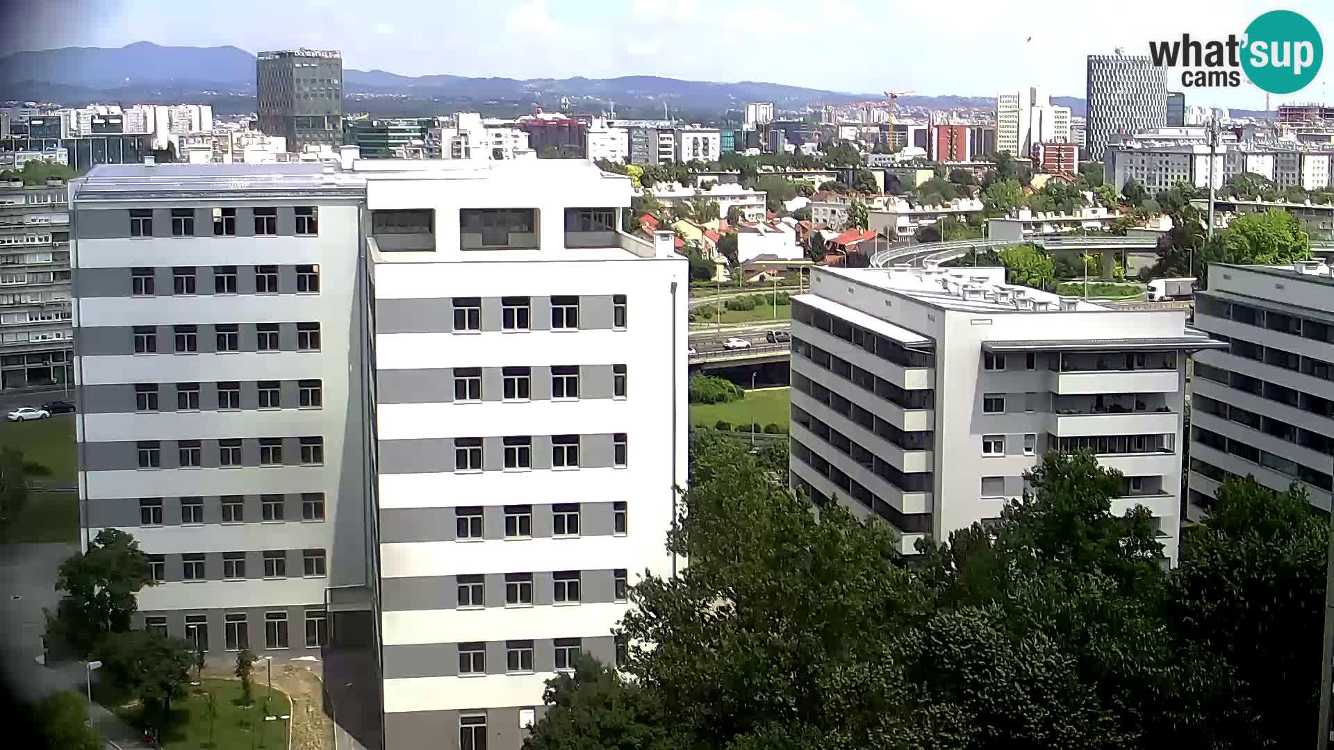 Live-Kreisverkehr Slavonska und Marin Držić Avenue zur Zagreb Webcam