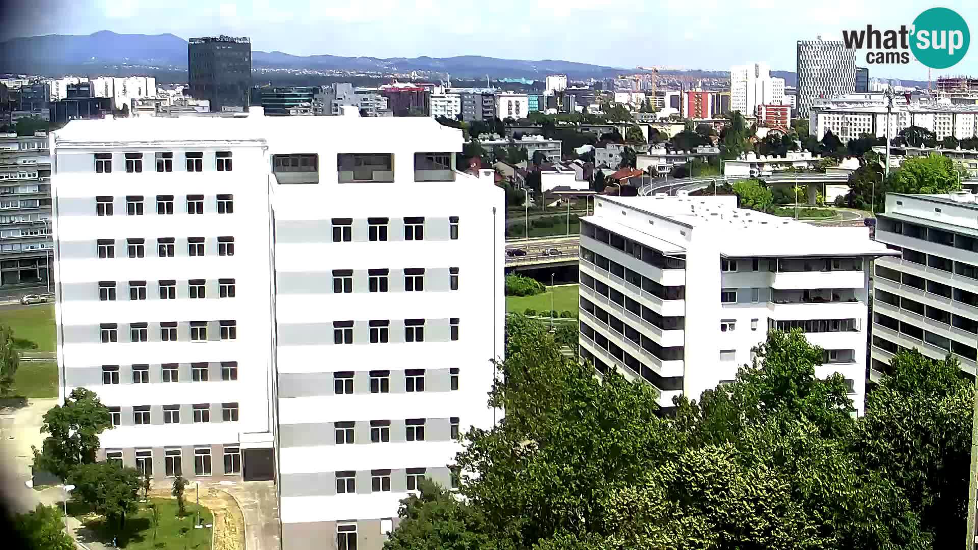 Krožišče Slavonske in Marin Držićeve ulice v Zagrebu v živo