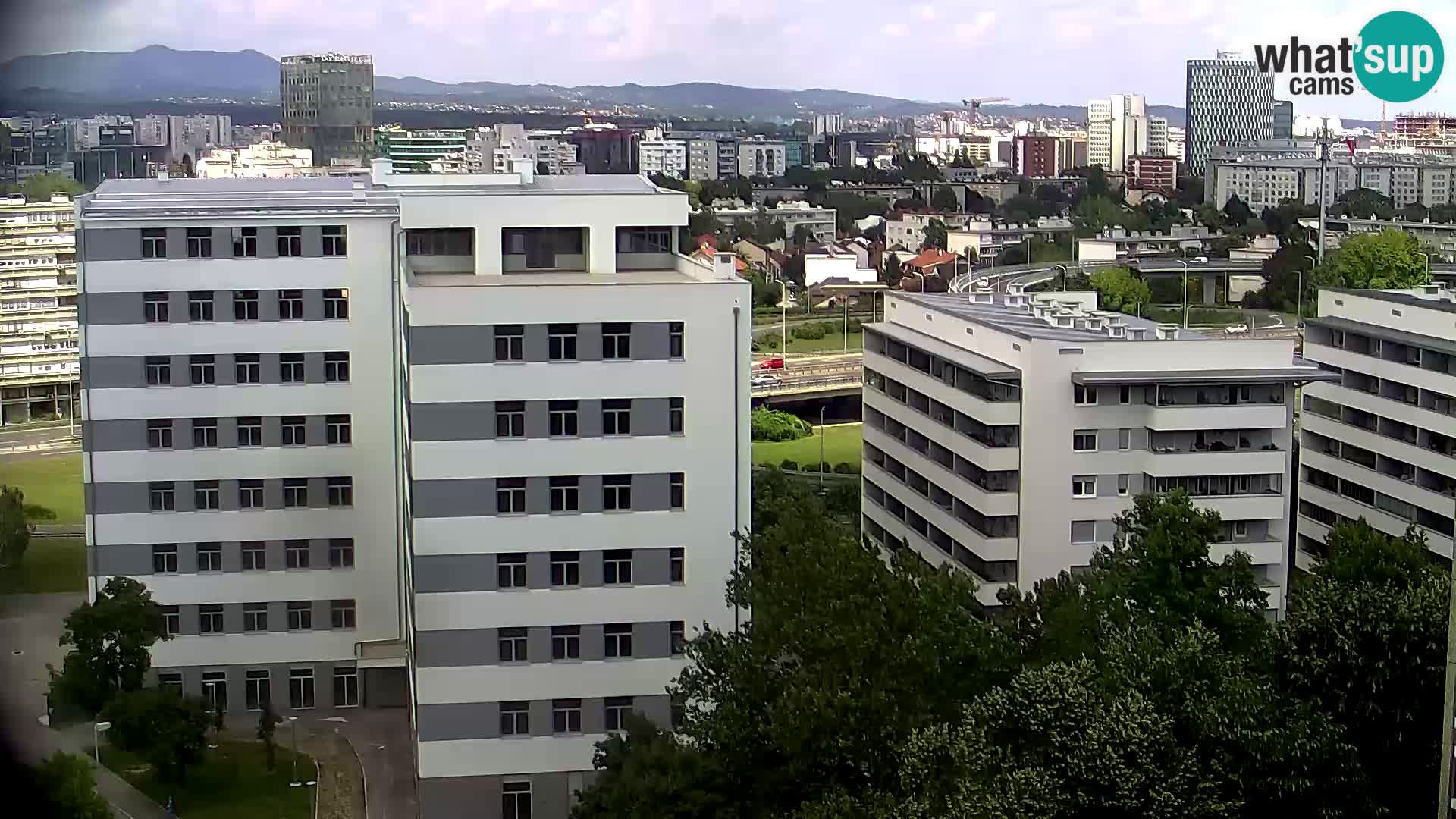 Live-Kreisverkehr Slavonska und Marin Držić Avenue zur Zagreb Webcam